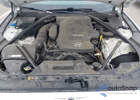 2016 Hyundai Genesis 3.8 z USA, uszkodzony, nr VIN KMHGN4JEXGU126415